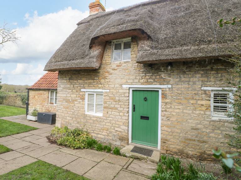 Family-oriented cottage with garden | Pets allowed — photo 2