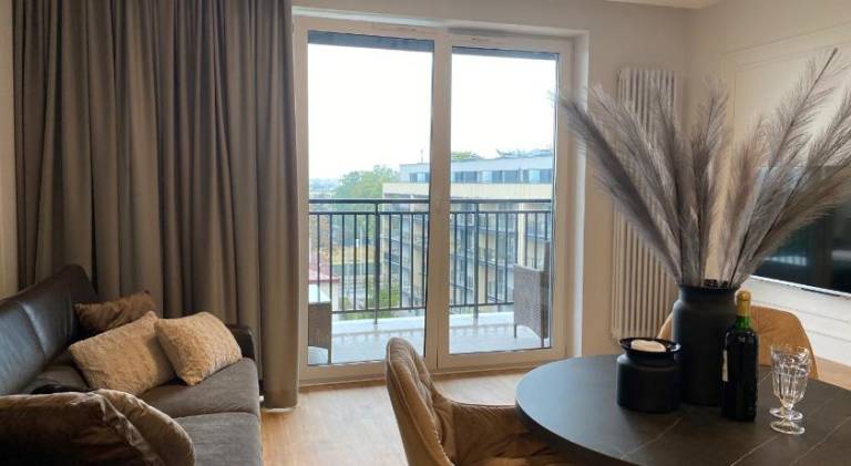 Apartment with terrace — photo 2