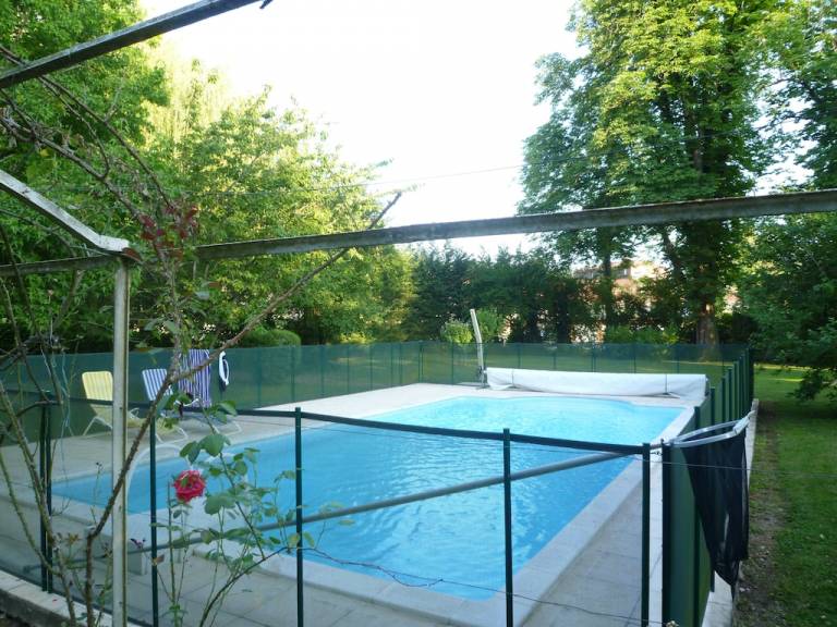 Maison de vacances Terrasson-Lavilledieu