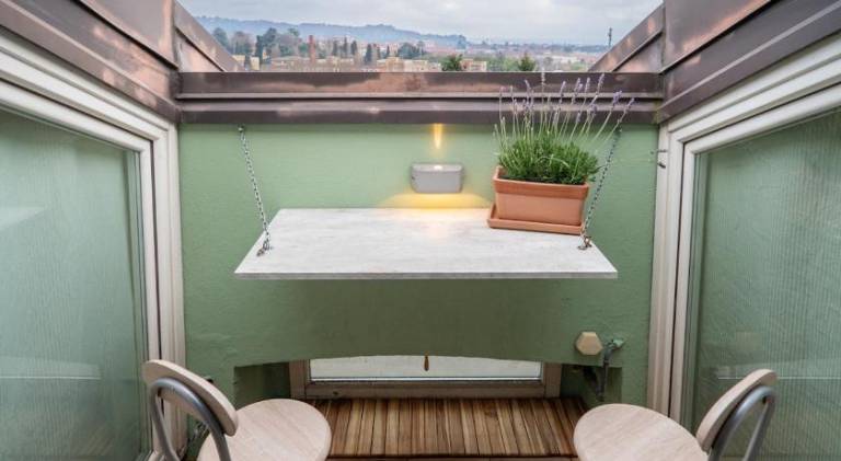 Apartment with terrace — photo 3