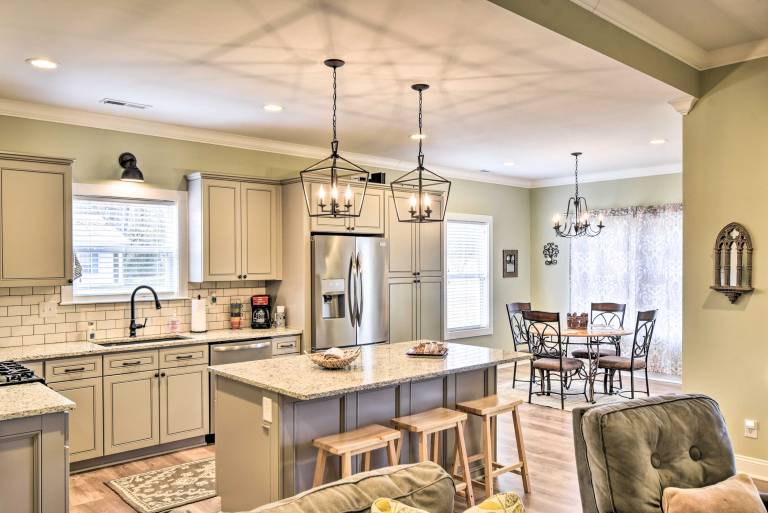 Newly Built Arab Abode Near Guntersville Lake — photo 3