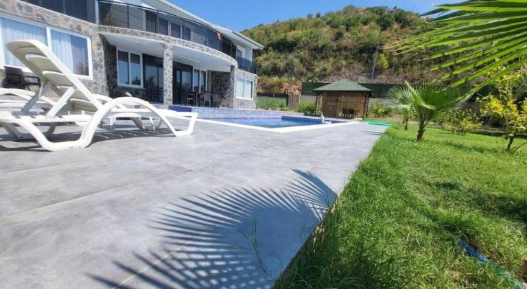 Fully equipped nice villa with terrace, garden & private pool | Pets are welcome — photo 5