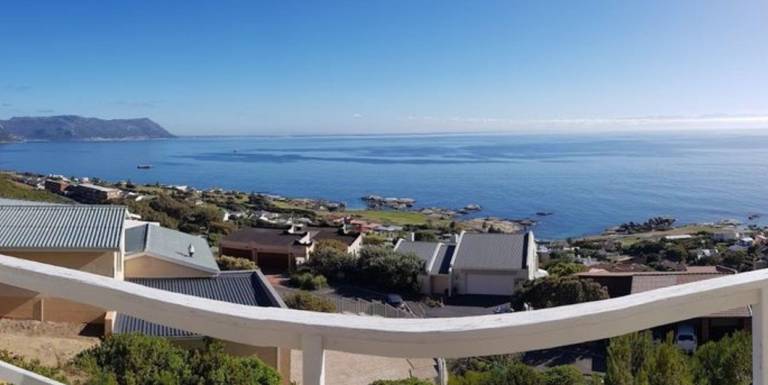 House  Harbour Heights