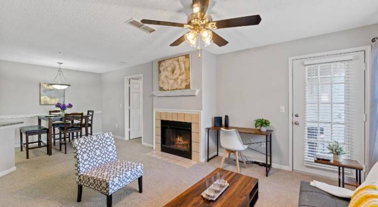 Rental apartment with pool in Athens, GA