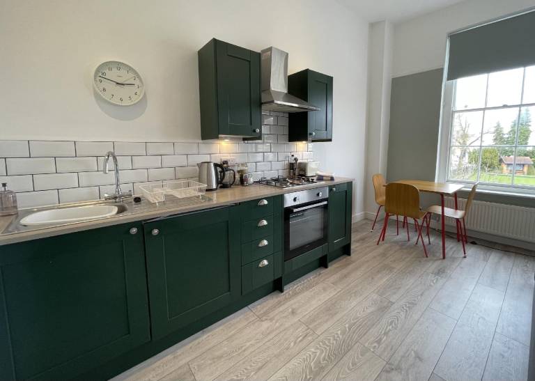 Pleasant rental apartment | Dogs allowed in Cheltenham