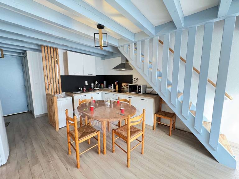 Renovated 2023 house close to the ocean with terrace and WIFI — photo 4
