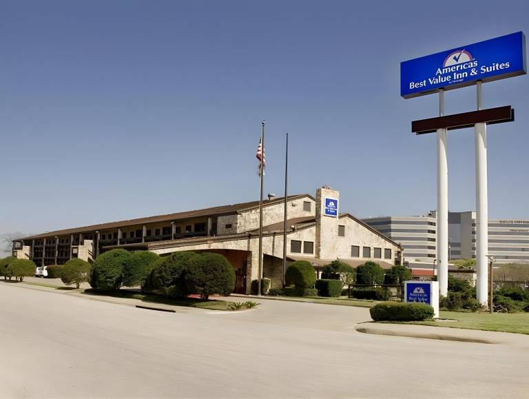 Executive Inn & Suites Waco in Oak Brook, TX