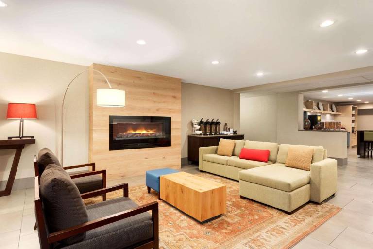 Country Inn & Suites by Radisson, Cedar Rapids Airport, IA in Cedar Rapids, IA