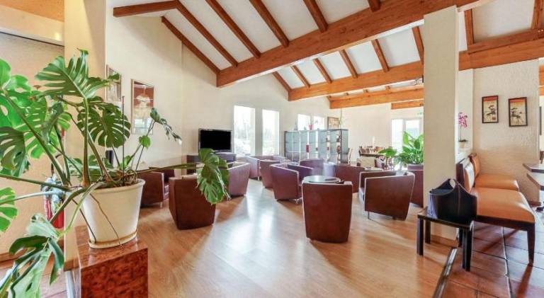 Brit Hotel Confort Castres — photo 2