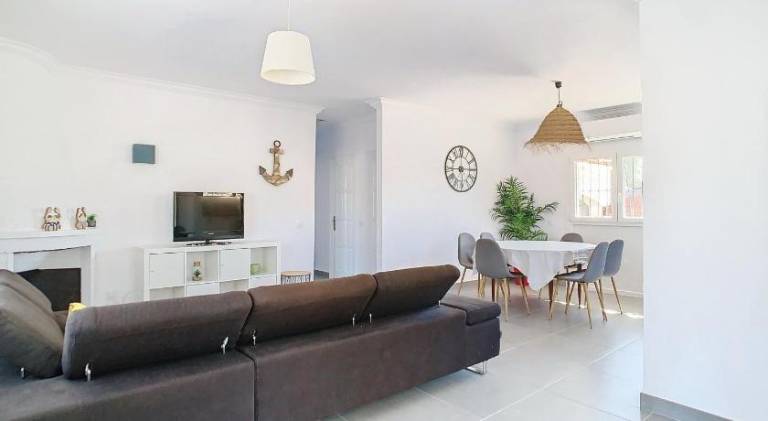 House with garden, barbecue & terrace — photo 2