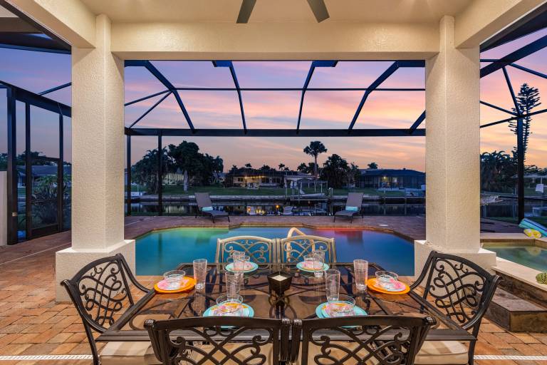 Vacation home with hot tub, grill & private pool | Water view — photo 4