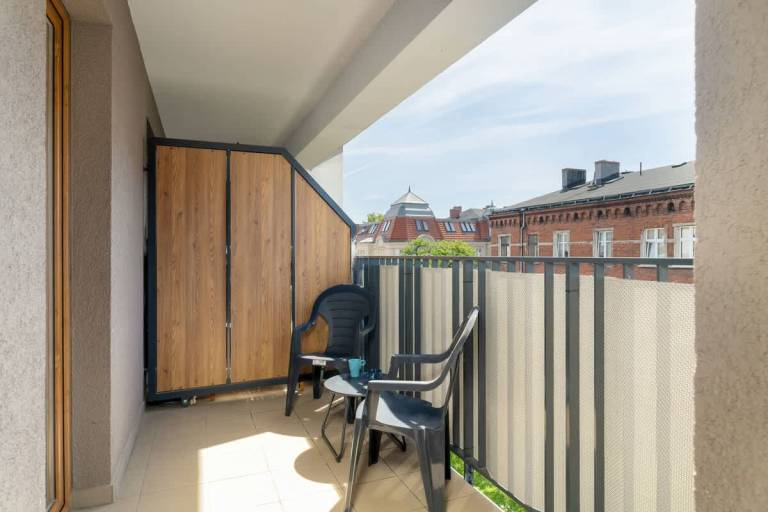 Rental apartment with yard — photo 4