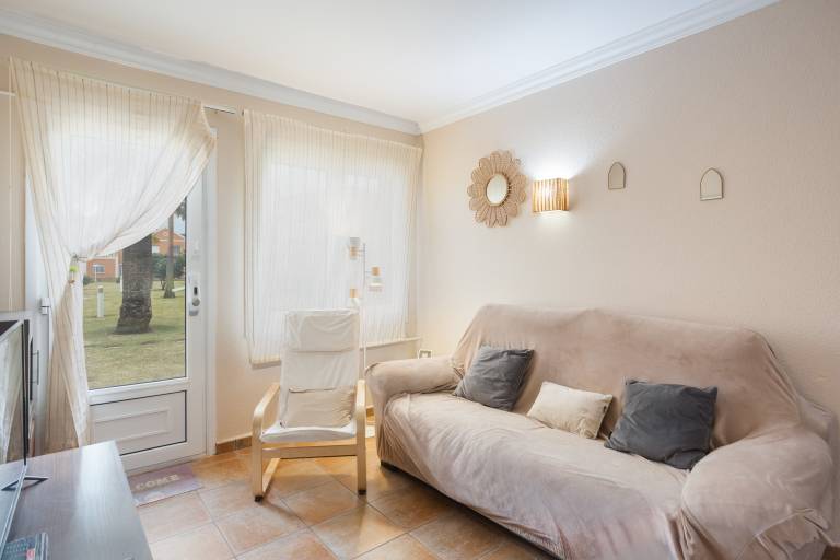 Apartment 'Met Oliva' in Oliva Near the Beach and Equestrian Center — photo 2