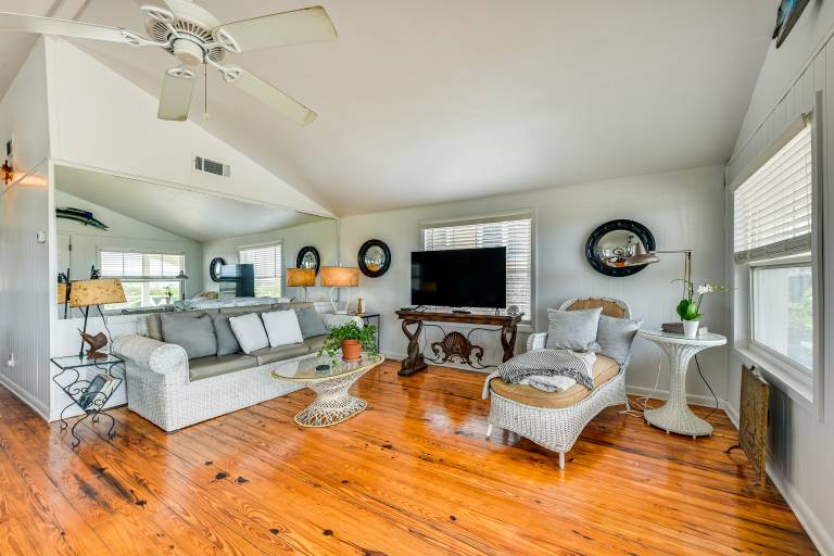 Oceanfront Amelia Island Cottage: Deck & Boardwalk — photo 5