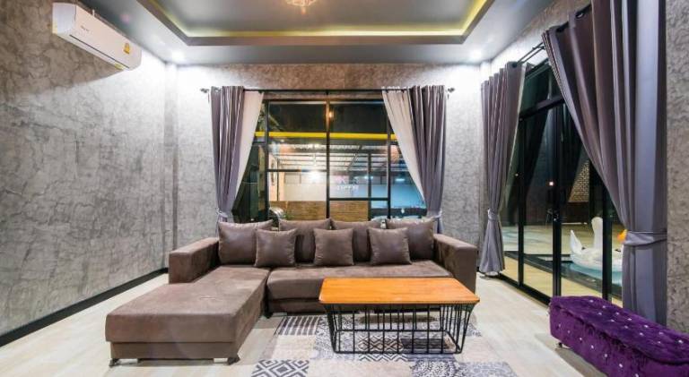 House with patio & private pool | Pets allowed — photo 4
