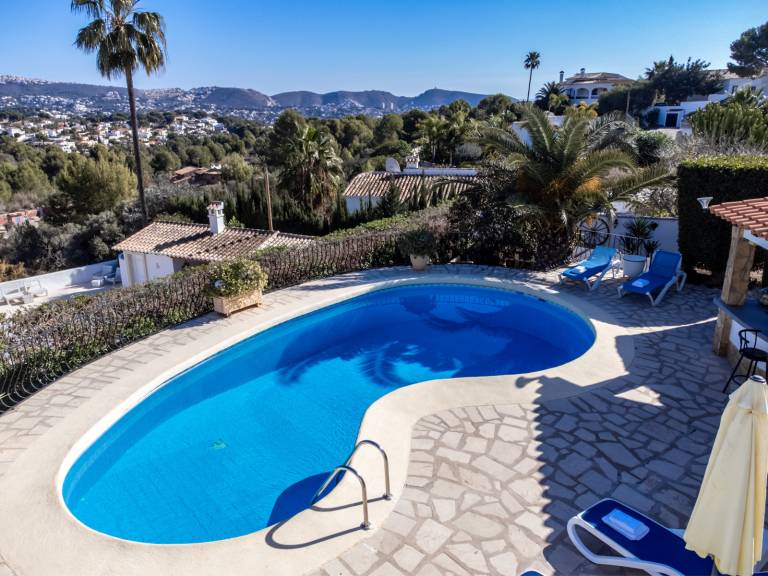 Fully equipped lovely villa with barbecue, private pool & yard | Pets are welcome — photo 2