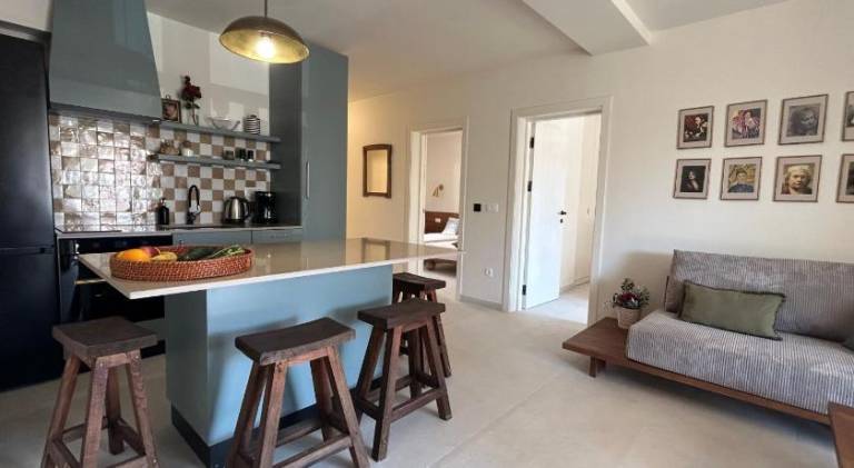 Steps to beach 3 Bedrooms 2 Bathrooms 2 Kitchens with a Terrace - 2 Parking spots - Sea View — photo 2
