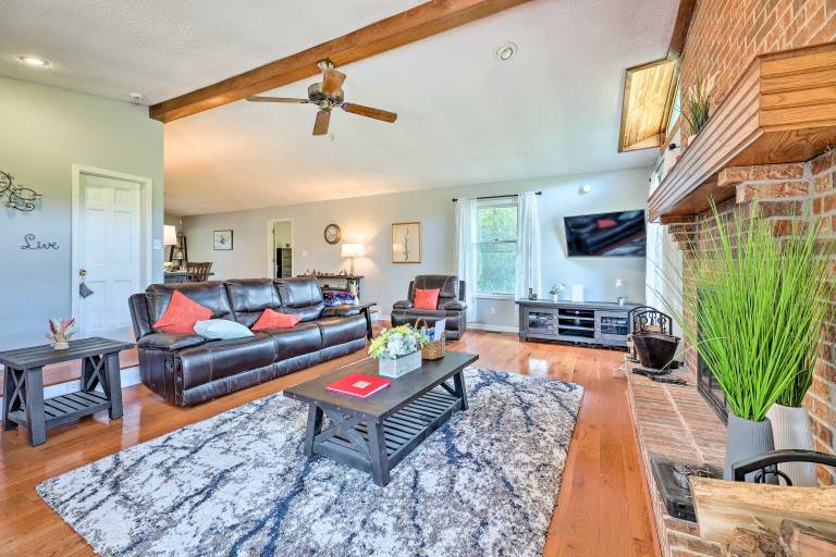 Family-Friendly Brookville Home w/ Hot Tub! — photo 4