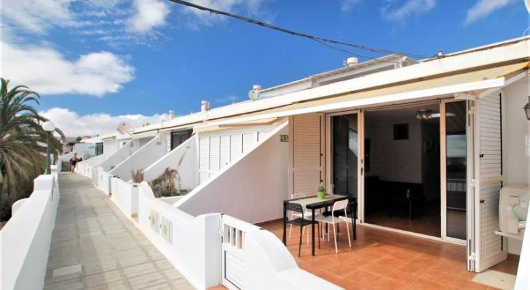 Rental apartment with patio — photo 4