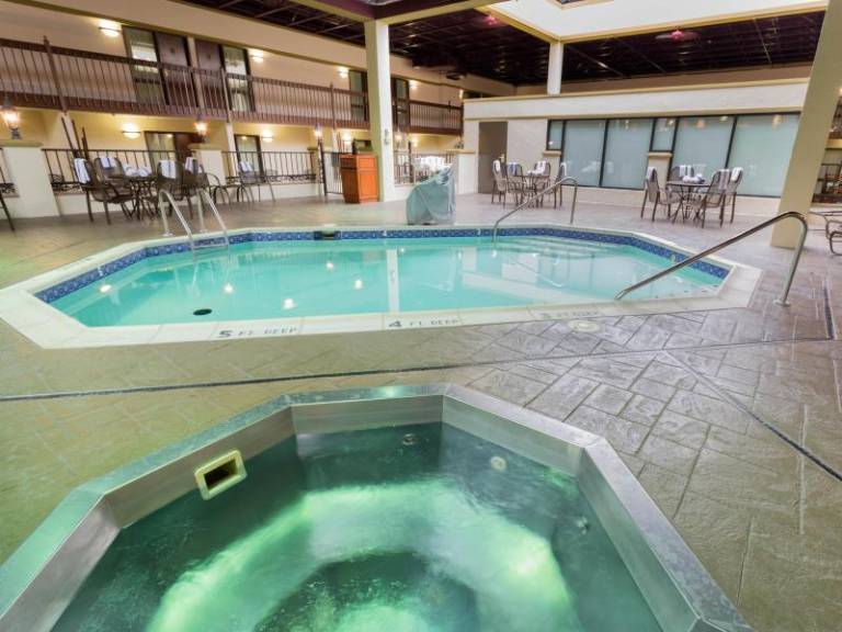 Pear Tree Inn St. Louis Convention Center — photo 5
