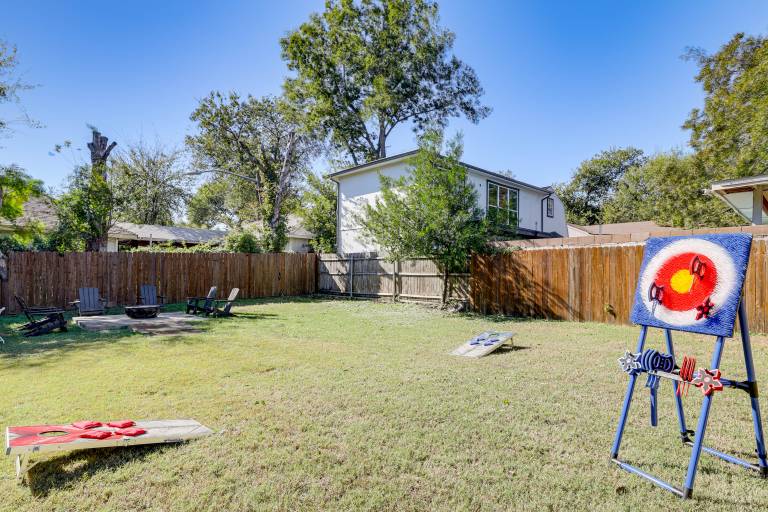 Dog-Friendly Dallas Home w/ Fenced Yard! — photo 2