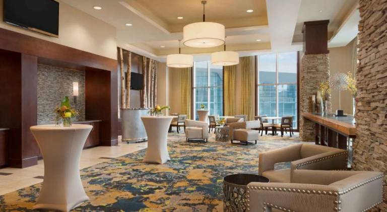 Embassy Suites by Hilton Denver Downtown Convention Center — photo 2