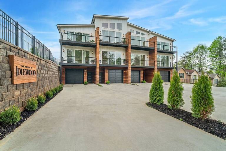House Knoxville