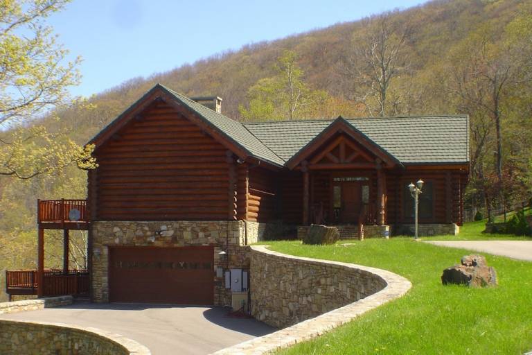 Cabin  West Jefferson