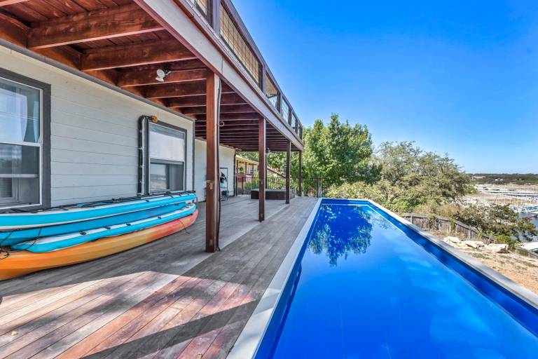 348 m&sup2; Ferienhaus