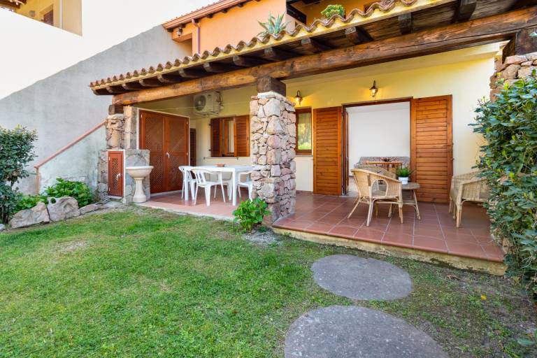 Holiday House Li Piri with Garden, Terrace, Wi-Fi & A/C in San Teodoro