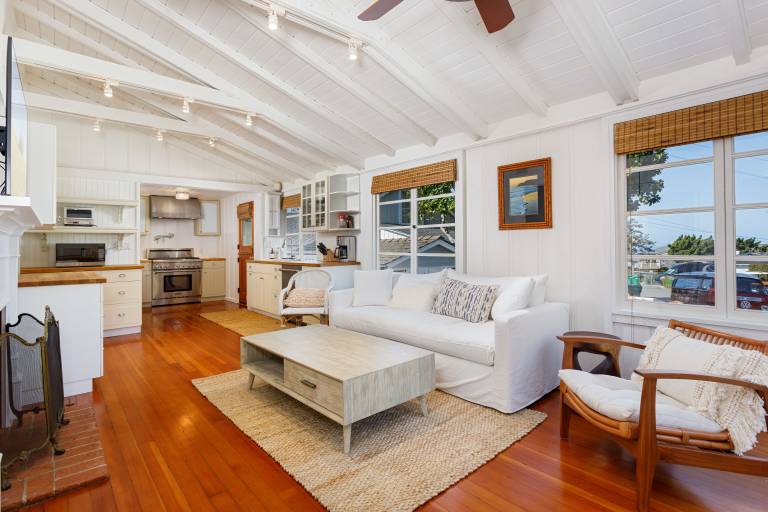 Cabin Laguna Beach