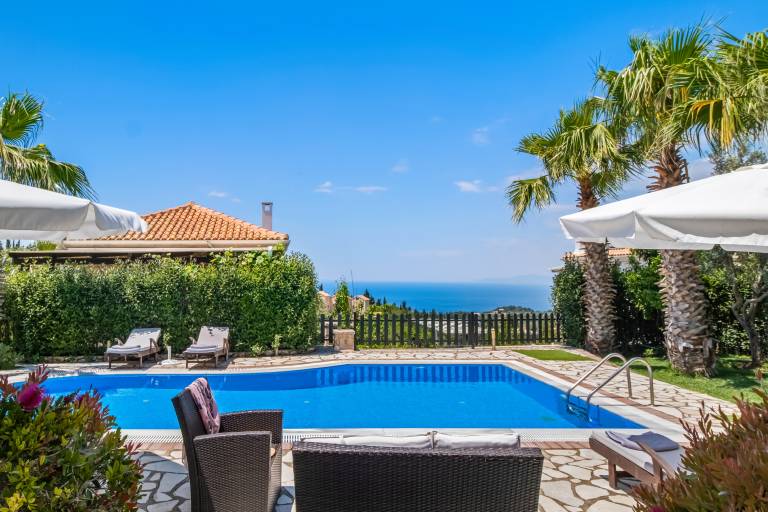 Big villa with garden, jacuzzi & grill | Garden view | Pets allowed in Lefkada
