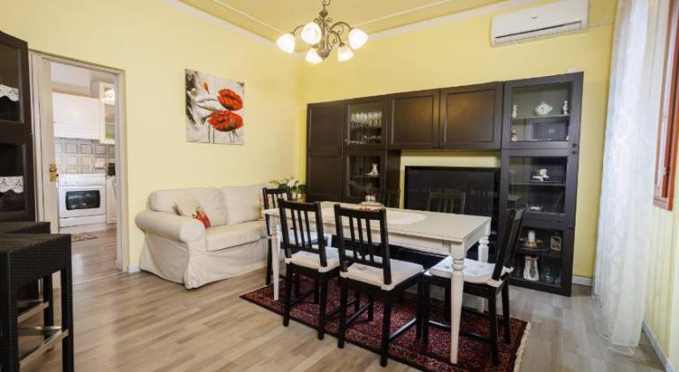 Holiday apartment with 2 rooms for 5 persons — photo 2