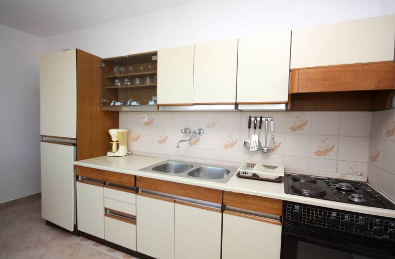 Two bedroom apartment with terrace and sea view Barbat, Rab (A-5070-a) — photo 4