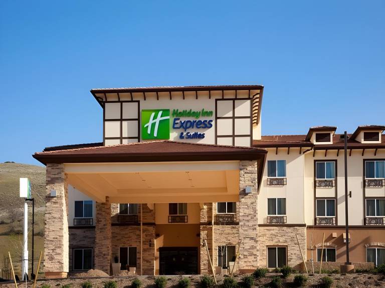 Holiday Inn Express & Suites Frazier Park by IHG in Lebec, CA