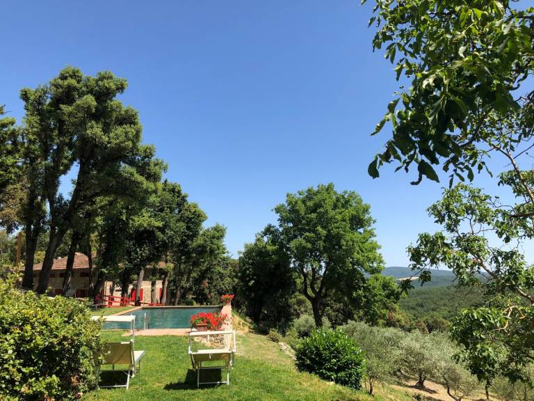 Villa with barbecue, private pool & patio in Gambassi Terme
