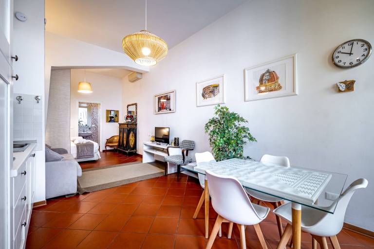 Studio for 4 persons — photo 3