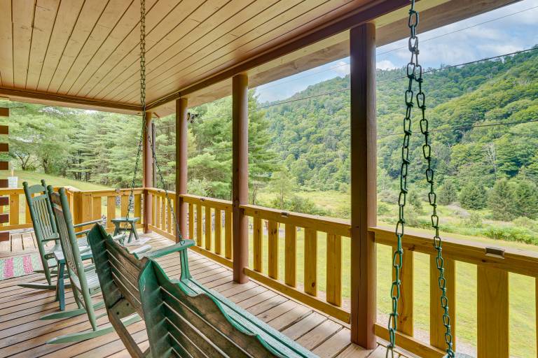 Charming Austin Cabin on 96 Acres of Land