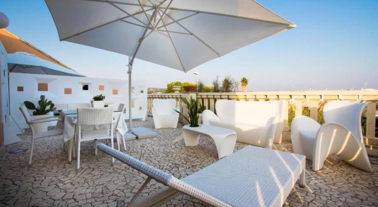 Holiday apartment with patio | Close to the beach | Pets allowed in Salve