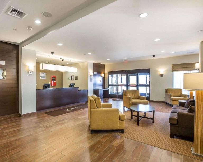 Sleep Inn & Suites Miles City I-94 — photo 2