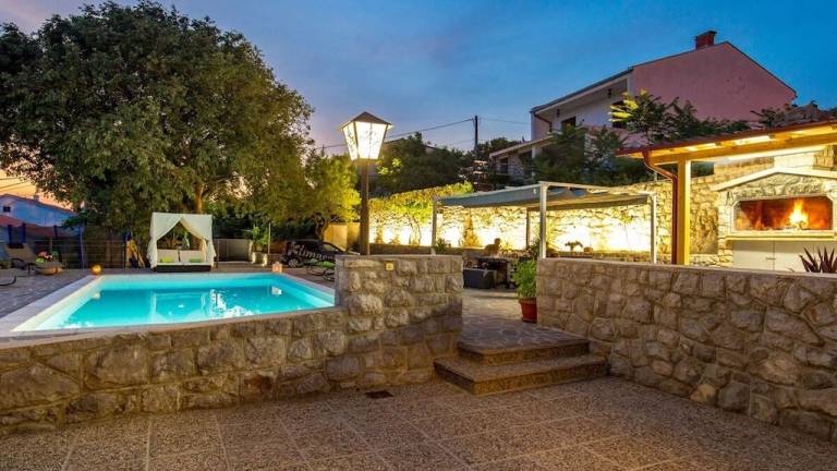 Apartman  Sibinj Krmpotski