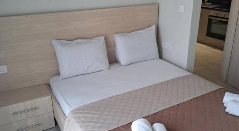 Pleasant apartment with patio | Pet-friendly — photo 2
