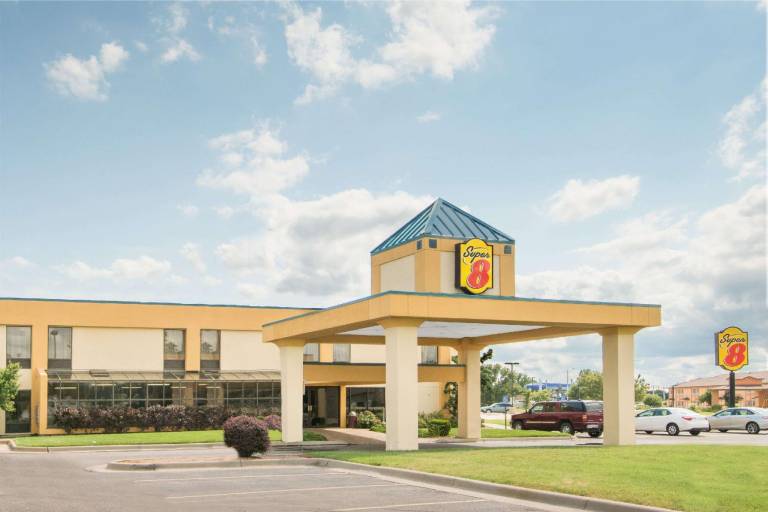 Super 8 By Wyndham Wichita South in Wichita, KS