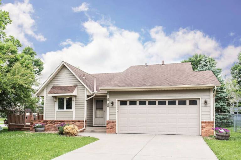House  Woodbury