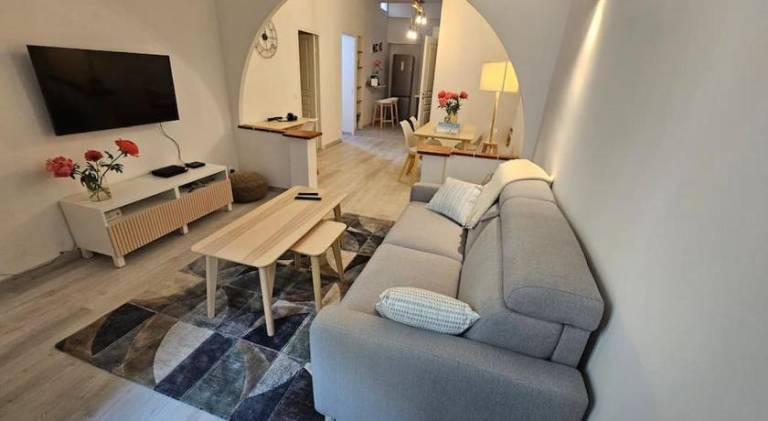 Fully equipped pleasant holiday apartment | Next to the beach | Good for workation | Pets are welcome in Menton