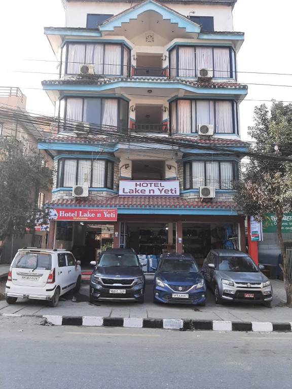 Lake and yeti hotel in Pokhara