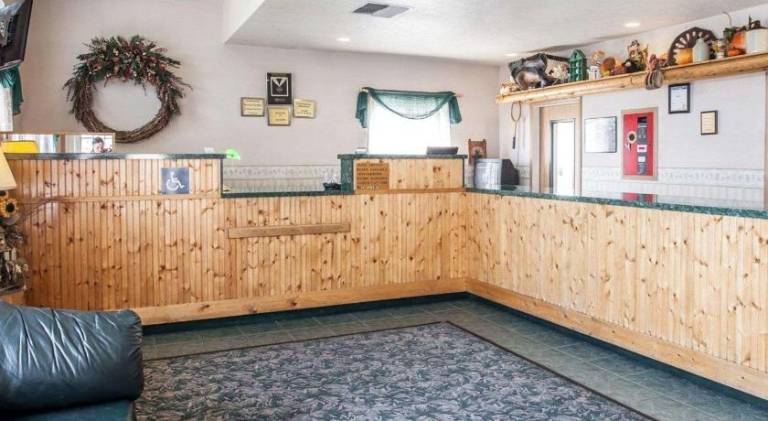 Rodeway Inn & Suites Spokane East — photo 5