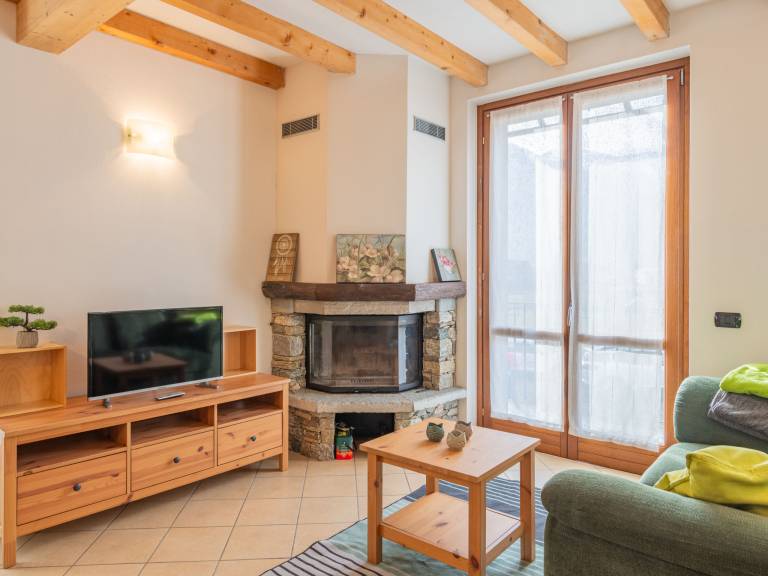 Vacation home with garden & patio — photo 3