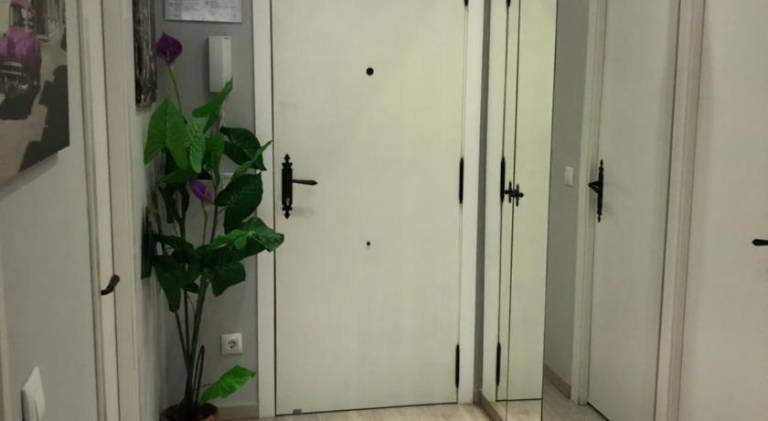 Rental apartment with yard, private pool & terrace — photo 5