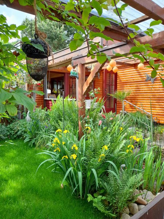 Vacation home with patio, barbecue & garden — photo 4